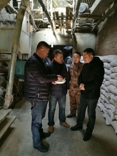 【2017納新黑龍江考察大米之行】東寧市三岔口鎮泡子沿村村部大米加工廠(chǎng)